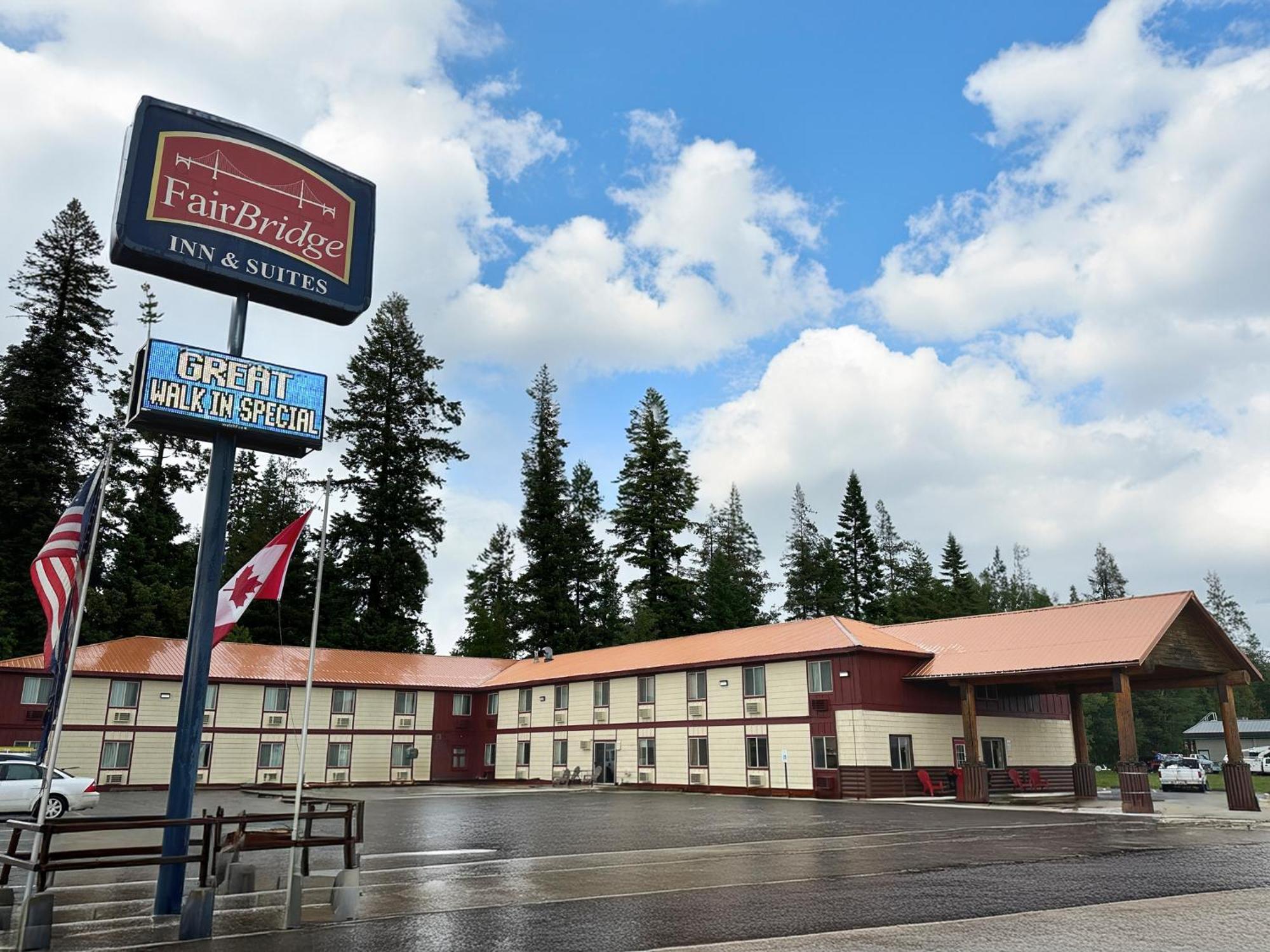 Fairbridge Inn And Suites Sandpoint Ponderay Exterior photo